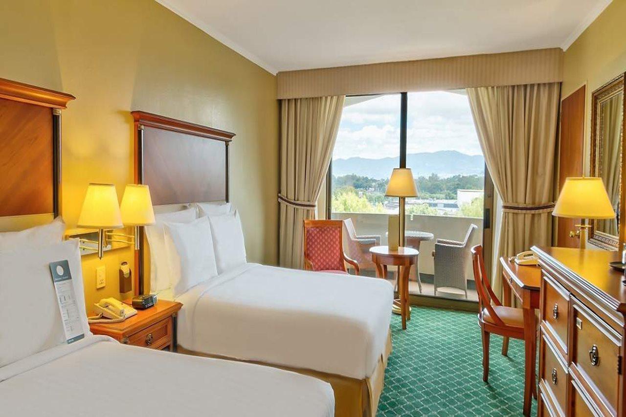 Barcelo Guatemala City Exterior photo A typical guest room at the Hilton Lake Placid