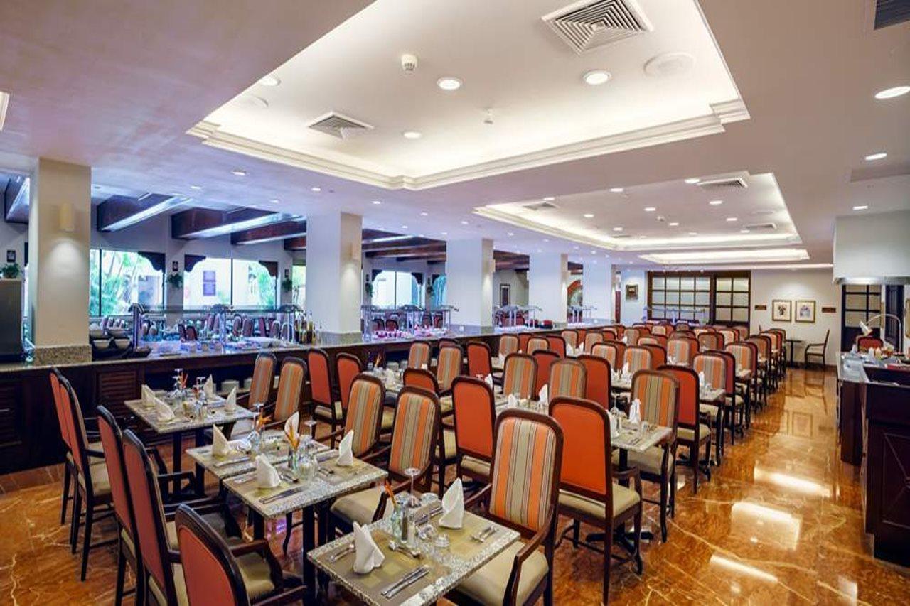Barcelo Guatemala City Exterior photo The Garden Grill